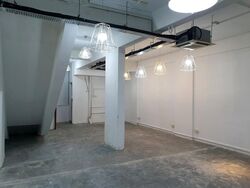 Hougang Avenue 3 (D19), Shop House #570012671